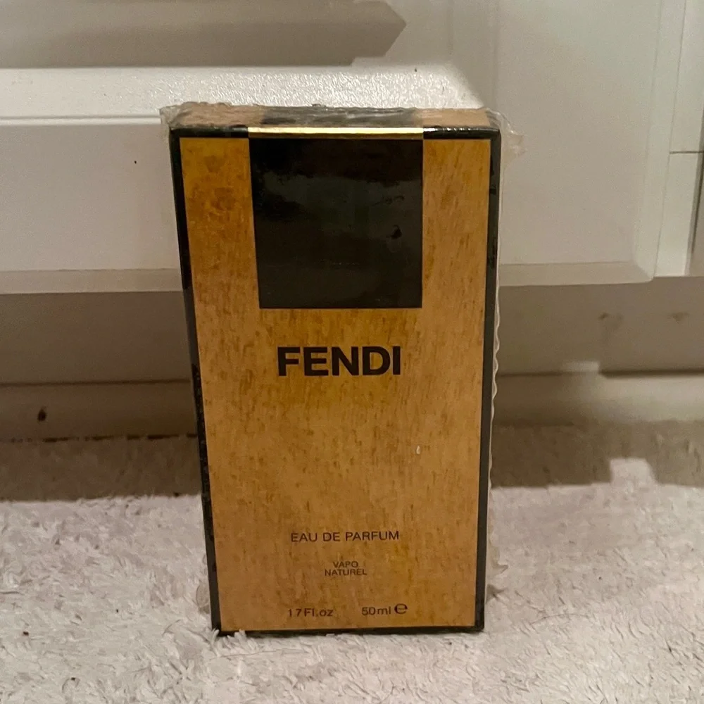 Fendi Eau de Parfume Spray *Rare* NEW SEALED IN BOX 1.7 oz
